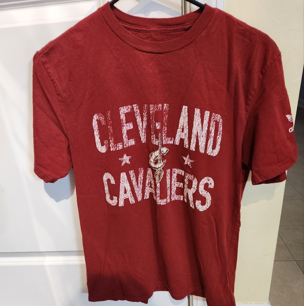 Cleveland Cavs tshirt
